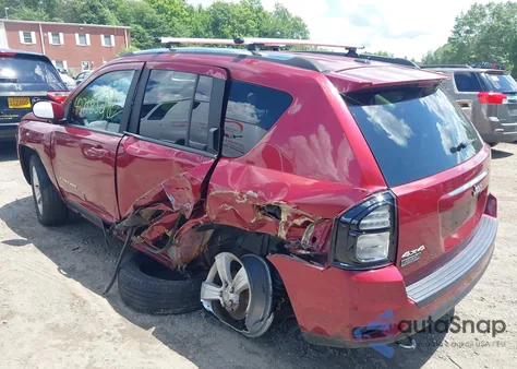 2014 Jeep Compass Latitude из США, поврежденный, VIN 1C4NJDEB2ED644359